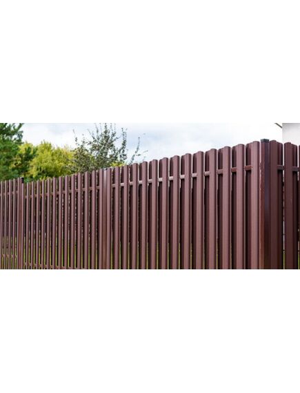 Profilēta metāla žoga štaketas Polo PMx2 RAL8017 (Brūna) 1500mm, 2 image